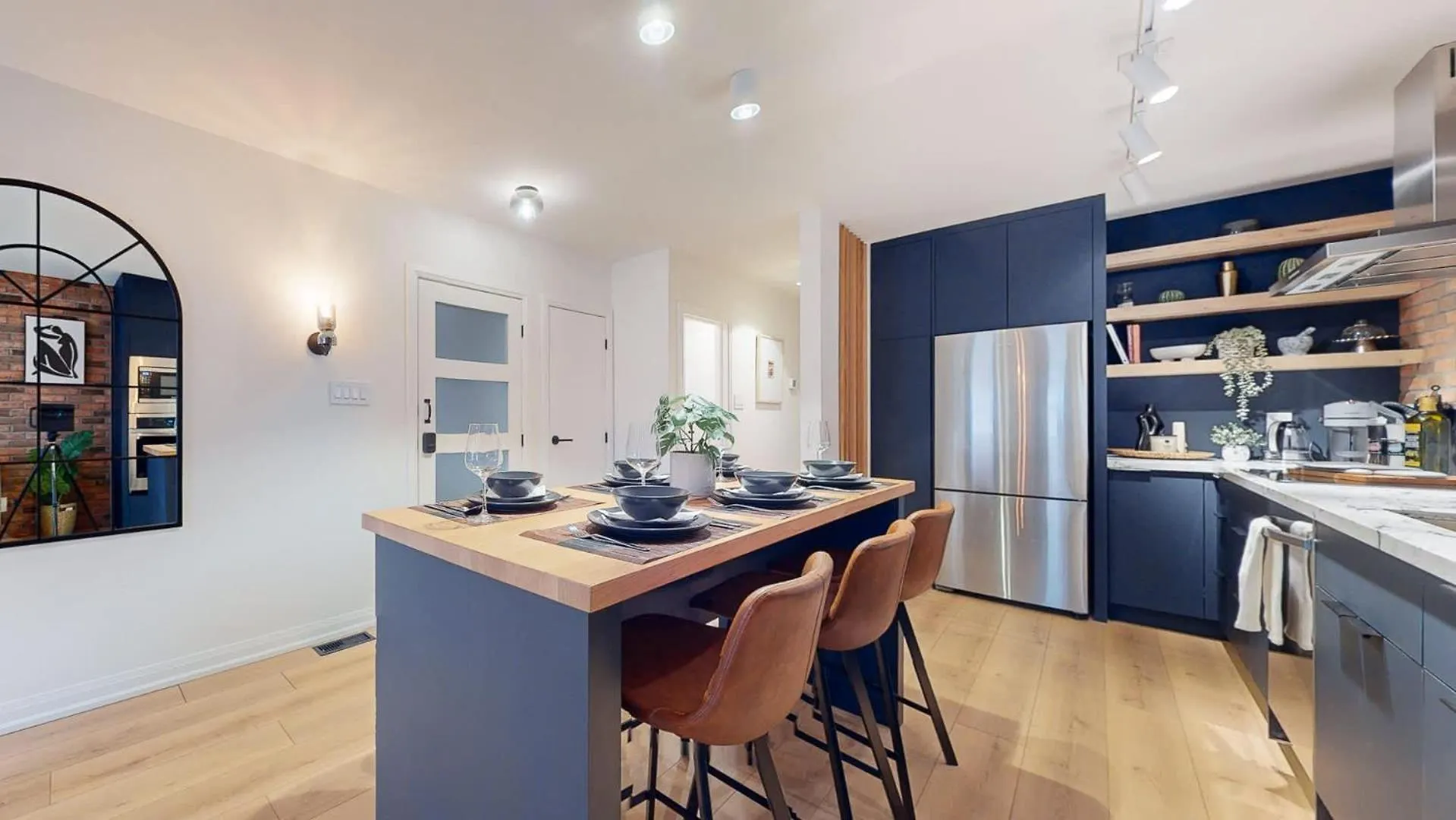 Casa Queen Elegant Suite In Leslieville Τορόντο 0*,  Καναδάς